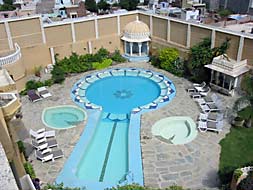 Swimming Pool :: Hotel Deogarh Mahal