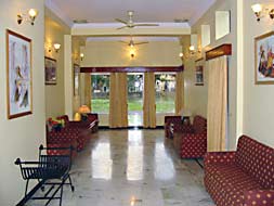 Lobby :: Hotel Sarovar, Udaipur